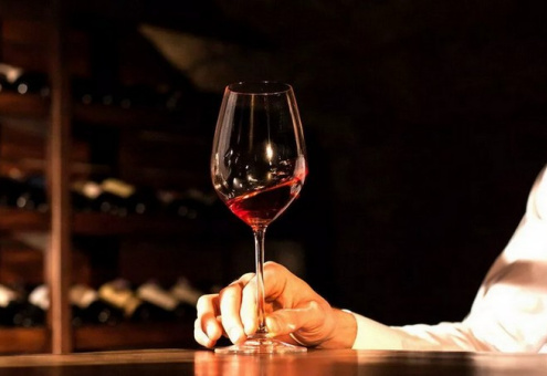 Как выбрать вино людям с искаженным обонянием после COVID-19