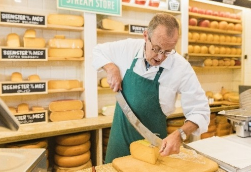 Голландская сыроварня привлекает клиентов прямыми трансляциями с производства