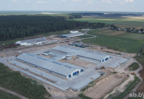 В Калинковичском районе завершается строительство новой молочно-товарной фермы