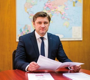 Алексей БОГДАНОВ — начальник главного управления внешнеэкономической деятельности Минсельхозпрода 