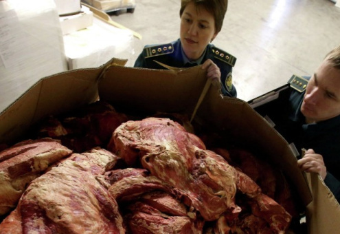 Смоленские таможенники не пустили в Россию 83 тонны мяса и молока из Беларуси