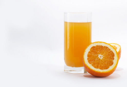 На фоне дефицита мировые цены на апельсиновый сок достигли максимума за 4 года 