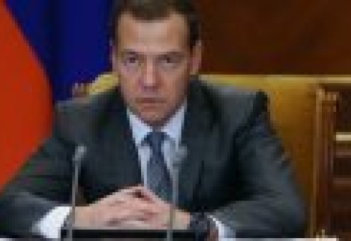 Медведев: надо указывать растительные жиры в молочной продукции крупным шрифтом