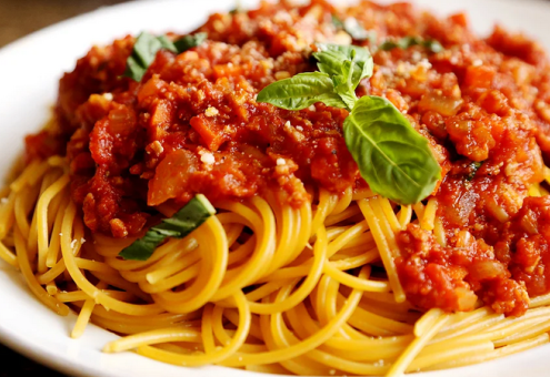 Паста, которой нет: жители Болоньи против спагетти болоньезе