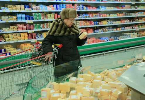На Украине дорожает сыр, продажи снижаются, склады — растут