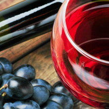 Виноделы Франции подняли цены на вина 2015 года